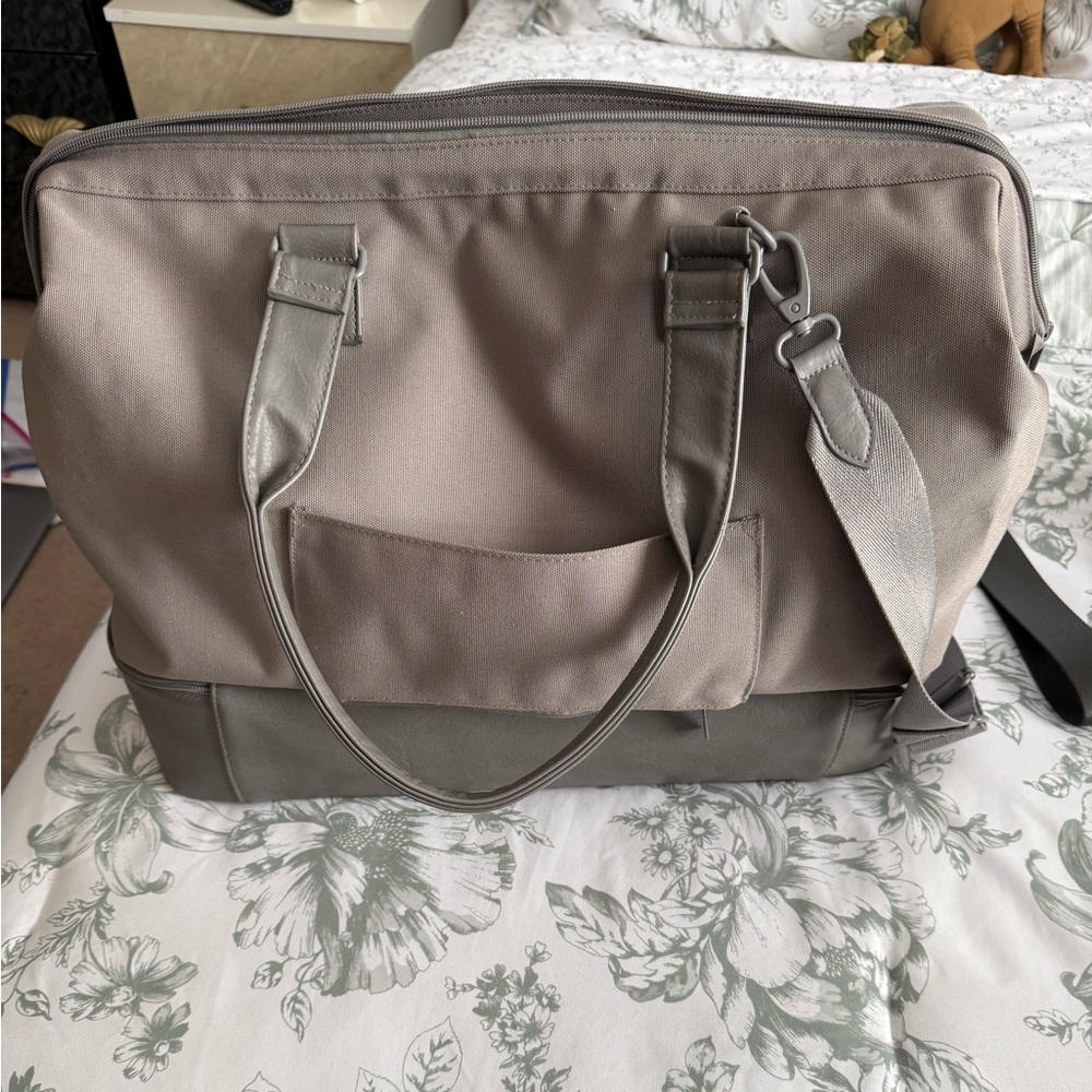 BEIS WEEKENDER BAG